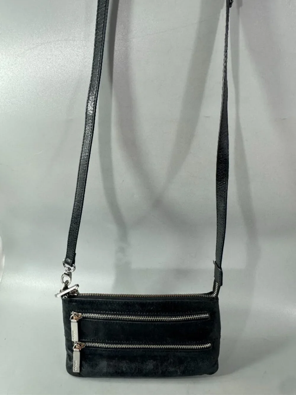 Hobo International Black Leather Crossbody Shoulder/Crossbody Bag